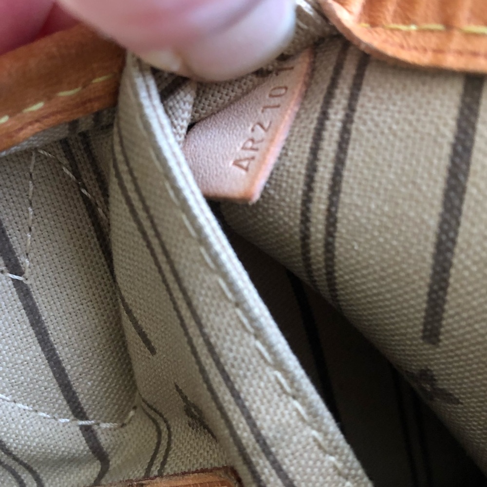 Authentic Louis Vuitton neverfull mm - Picture 3 of 12